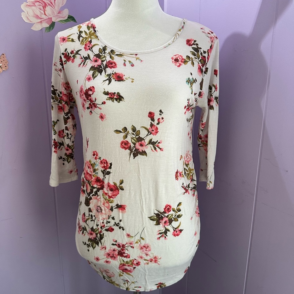 Planet Motherhood Floral Top 3/4 Sleeves Size M